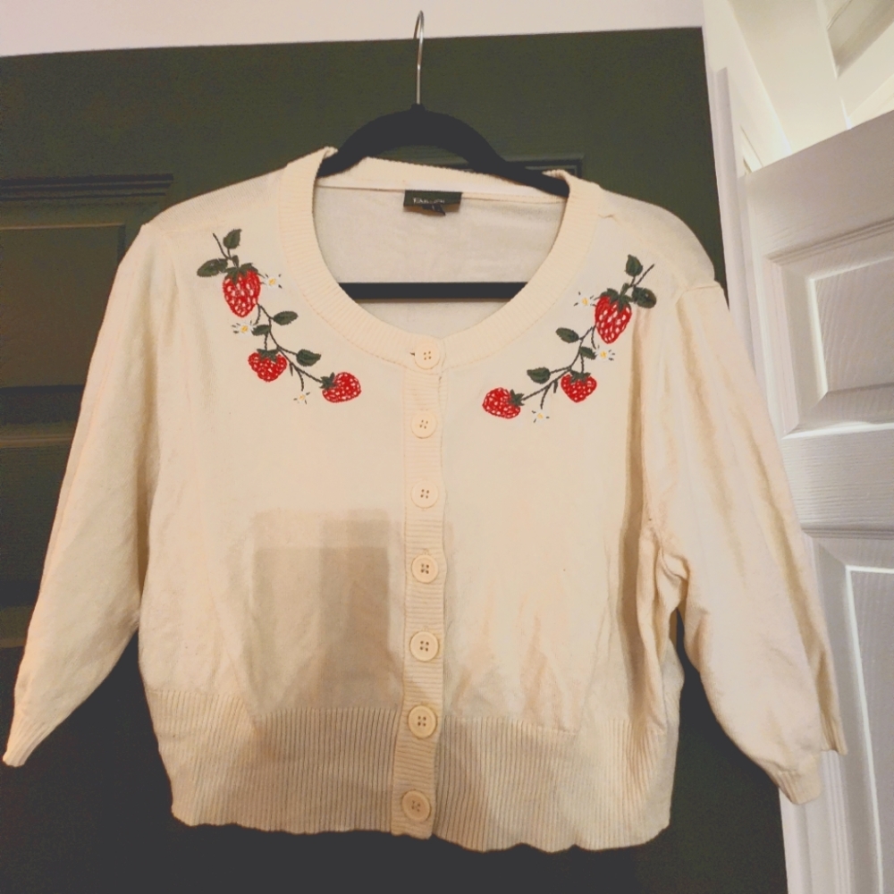 Retro chic plus size cardigan